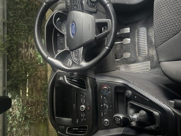 FORD FOCUS ZETEC