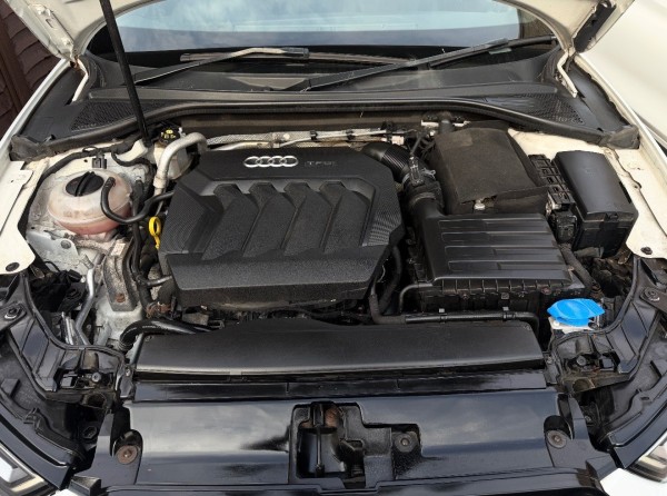 AUDI A3 S LINE TFSI QUATTRO S-A