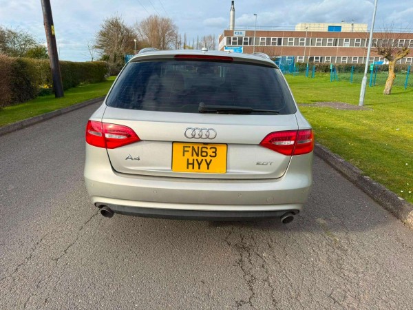 AUDI A4
