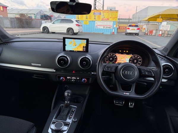 AUDI A3 S LINE TFSI S-A