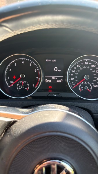 VOLKSWAGEN GOLF R-LINE TSI EVO