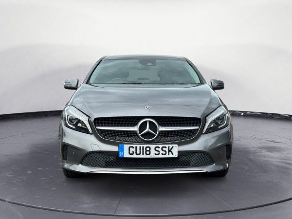 MERCEDES-BENZ A 180 D SPORT PREMIUM AUTO