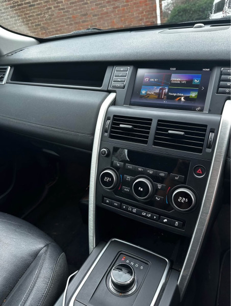 LAND ROVER DISCOVERY SPORT SE TECH TD4 A