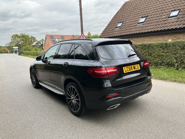 MERCEDES-BENZ GLC 220 D 4MATIC AMG LINE AUTO