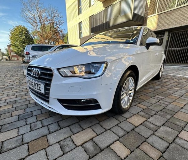 AUDI A3 SE TECHNIK TDI S-A