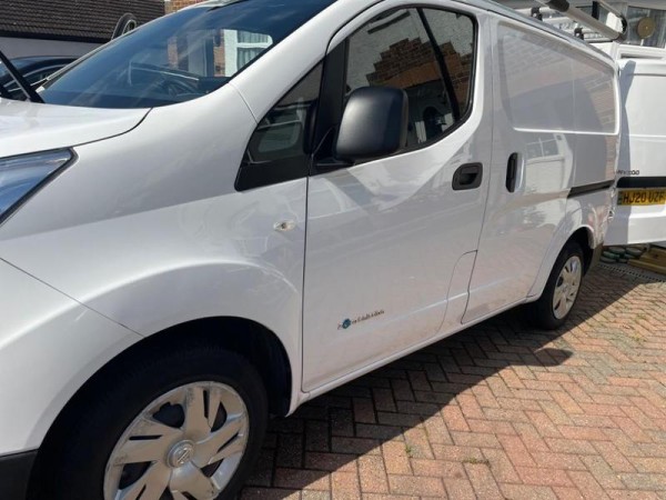 NISSAN E-NV200 ACENTA