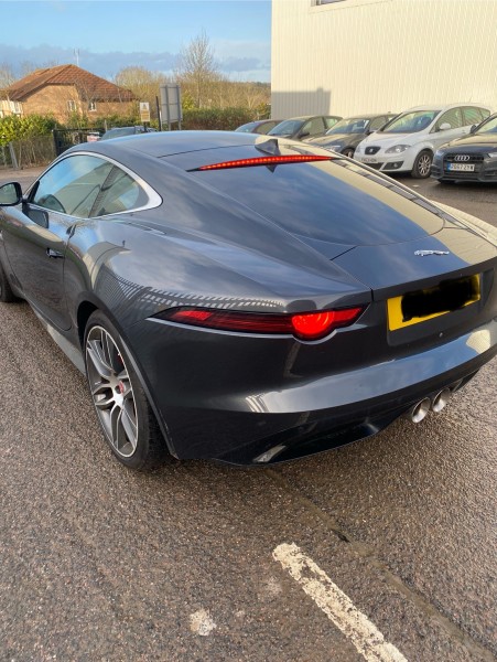 JAGUAR F-TYPE V6 R-DYNAMIC AUTO