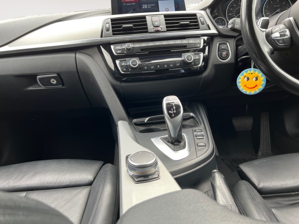 BMW 330D M SPORT SHADOW EDITION A