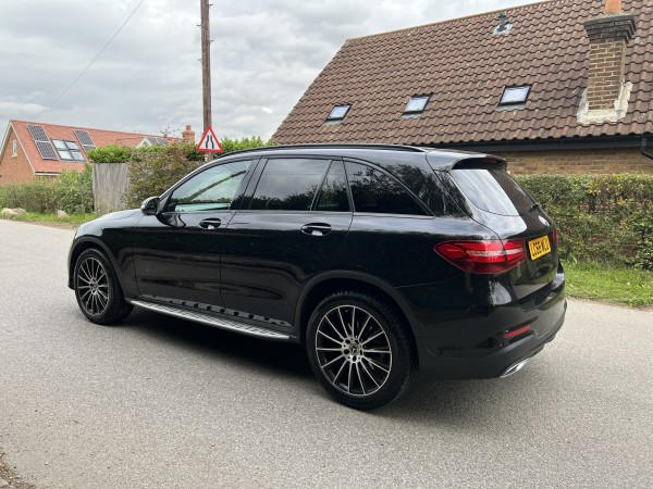 MERCEDES-BENZ GLC 220 D 4MATIC AMG LINE AUTO