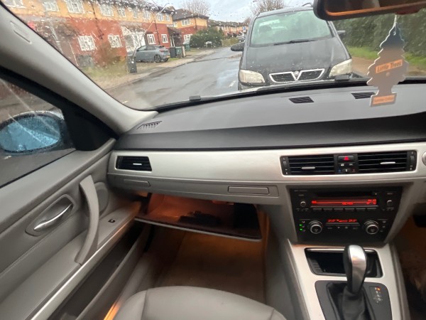 BMW 318I EDITION SE AUTO