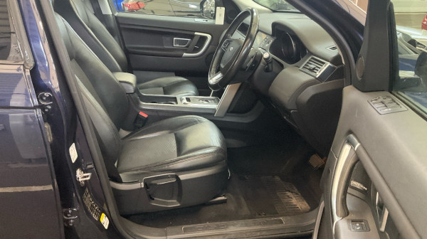 LAND ROVER DISCOVERY SPORT SE TECH TD4 A