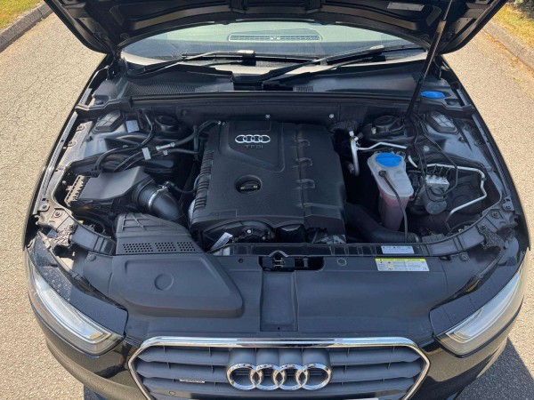 AUDI A4 AUTO