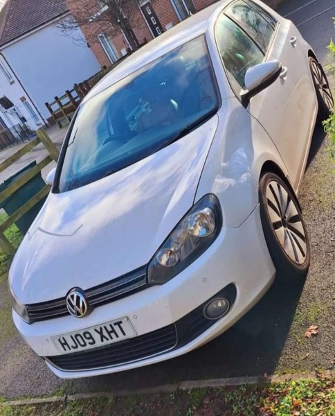 VOLKSWAGEN GOLF GT TDI 140