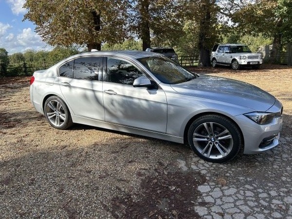 BMW 320I SPORT AUTO