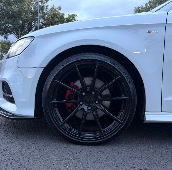 AUDI A3 S LINE TFSI QUATTRO S-A