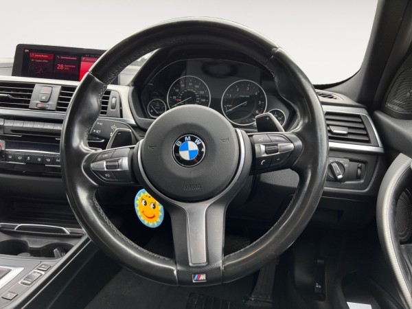 BMW 330D M SPORT SHADOW EDITION A