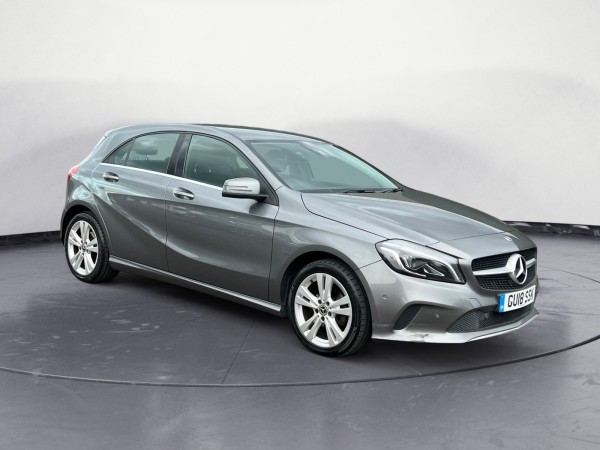 MERCEDES-BENZ A 180 D SPORT PREMIUM AUTO