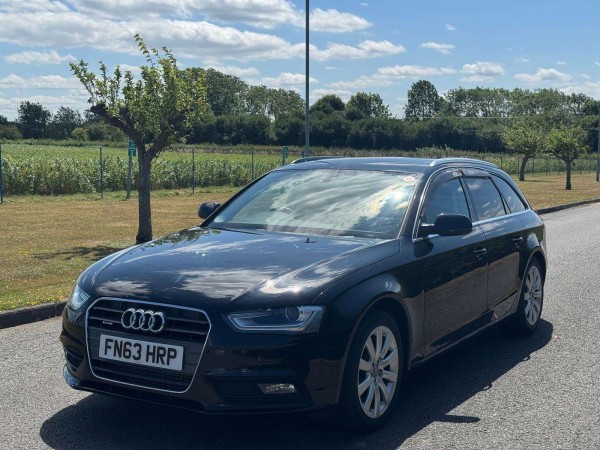 AUDI A4 AUTO